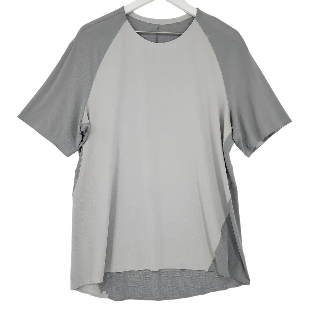 Lululemon Two Tone Crew Neck Raglan Short Sleeve T-Shirt